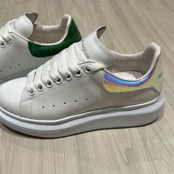 New Alexander McQueen unique sneakers - Picture 3 of 4